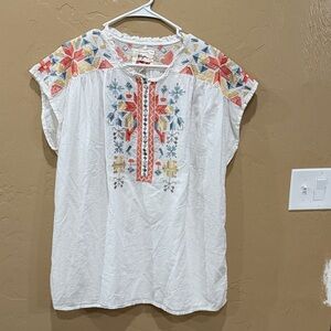 Johnny Was White Tunic with Colorful Embroidery
